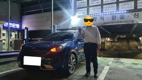 안녕하세요~우리오토리스 유동근 팀장입니다! 이미지